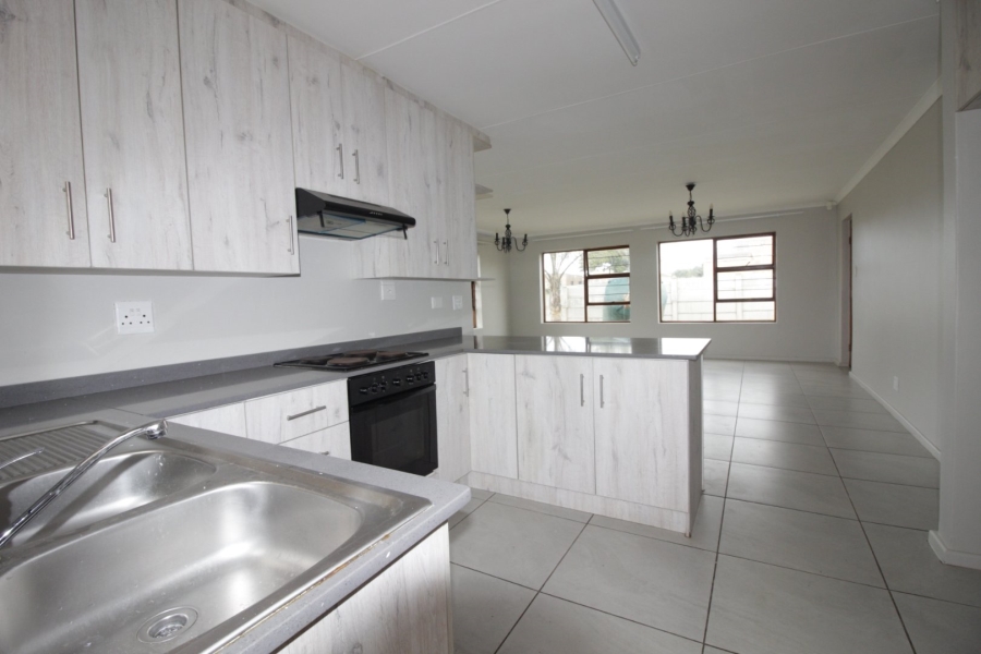 2 Bedroom Property for Sale in Wavecrest Eastern Cape